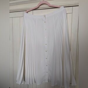 Women's Banana Republic Pleated Skirt, Cream, Size 10